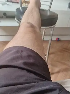 Snapshot of LeoMaduroSP chatting on September 28, 2025, 5:42 pm LeoMaduroSP online show from September 28, 2025, 5:42 pm