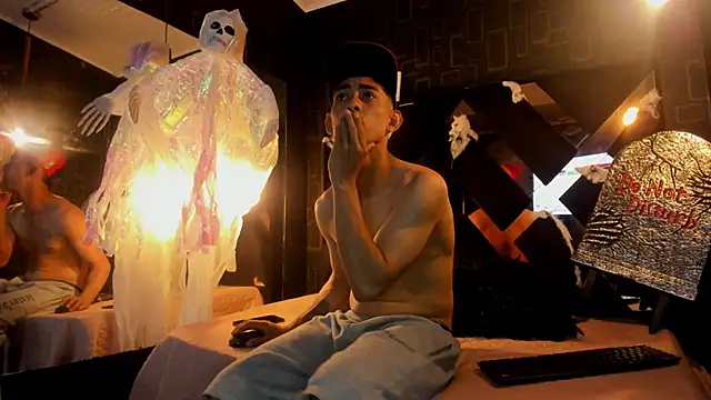 Liam and Barbie online show from October 18, 2025, 3:52 am