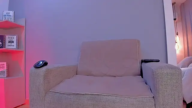 Snapshot of KylliamLevis chatting on February 21, 2026, 8:44 pm KylliamLevis online show from February 21, 2026, 8:44 pm