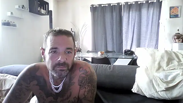 soumisdeblake83 online show from July 17, 2026, 11:51 am