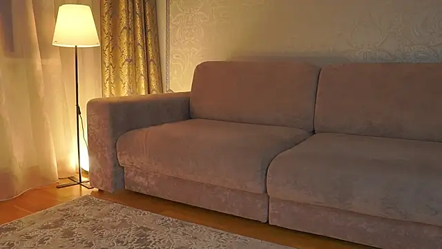 Snapshot of EadlinGillim chatting on February 17, 2026, 3:15 am EadlinGillim online show from February 17, 2026, 3:15 am