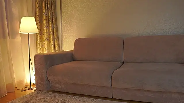 Snapshot of EadlinGillim chatting on February 18, 2026, 3:15 am EadlinGillim online show from February 18, 2026, 3:15 am