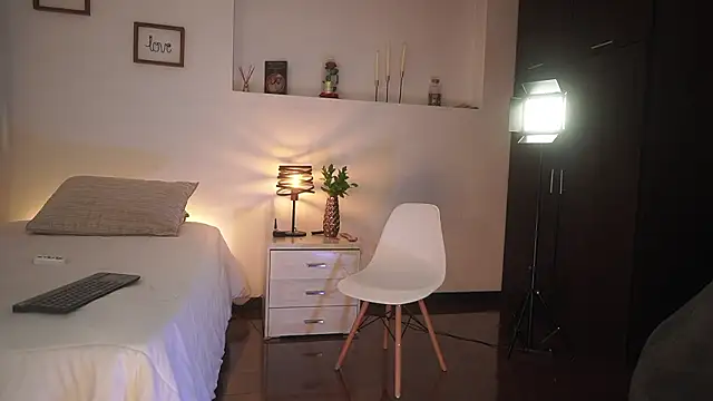 ximena cortez 03 online show from March 13, 2026, 6:57 pm