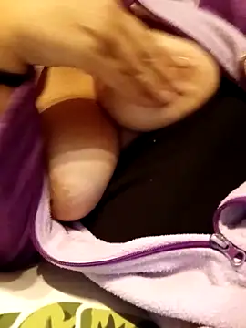 fuffettina online show from November 30, 2025, 4:52 pm