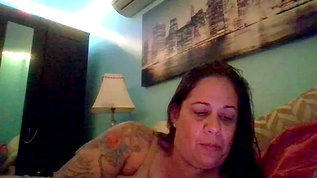 PrettyKittyMia online show from September 27, 2025, 5:02 am