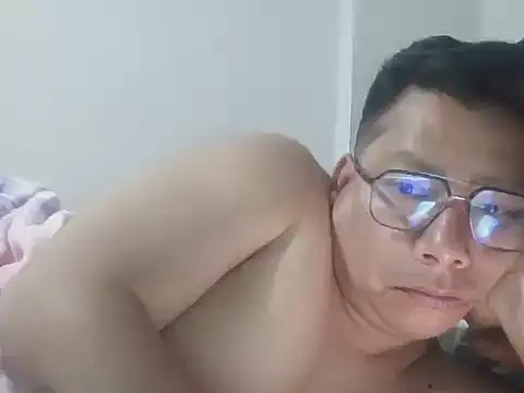 Snapshot of Napoleon246 chatting on October 28, 2025, 3:29 am Napoleon246 online show from October 28, 2025, 3:29 am