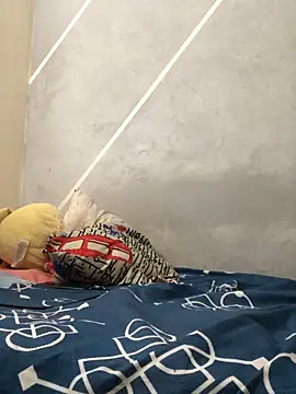 Snapshot of Cesar_Augusto chatting on November 6, 2025, 5:11 am Cesar Augusto online show from November 6, 2025, 5:11 am