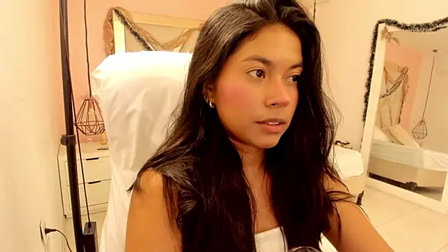 samantaa shy online show from December 19, 2025, 2:48 am