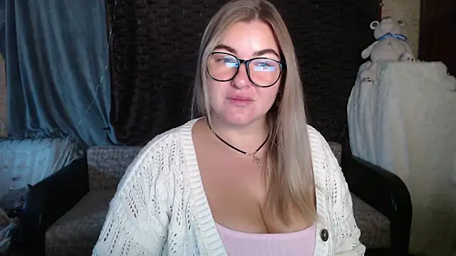 NikaSkylink online show from October 16, 2025, 3:48 am