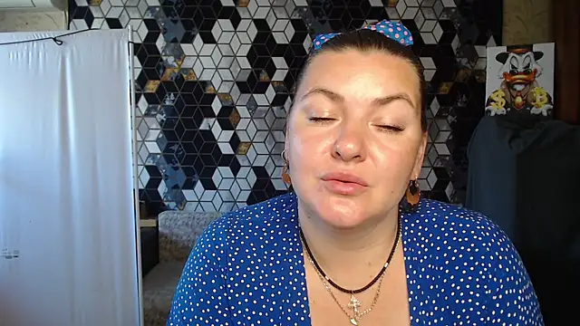 NikaSkylink online show from May 22, 2026, 4:54 am