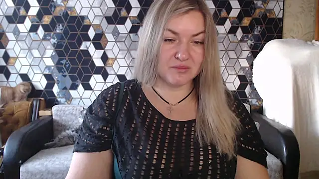 Snapshot of NikaSkylink chatting on February 9, 2026, 5:16 am NikaSkylink online show from February 9, 2026, 5:16 am