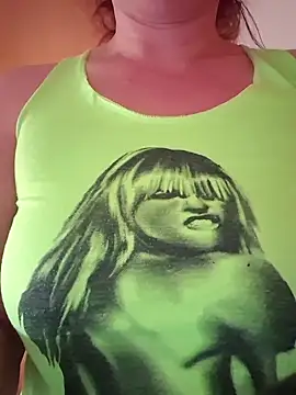 Ivaemi1 online show from November 13, 2025, 10:52 am