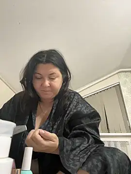 Liza Will online show from October 25, 2025, 9:59 pm