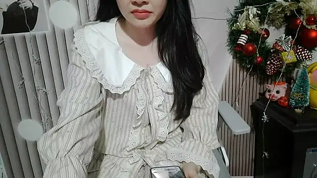 Snapshot of Emachiii chatting on January 19, 2026, 2:15 am Emachiii online show from January 19, 2026, 2:15 am