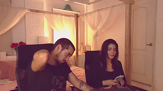 Laila asher online show from October 2, 2025, 6:50 am