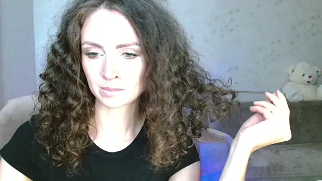 Amber Carrol online show from June 27, 2026, 4:02 pm