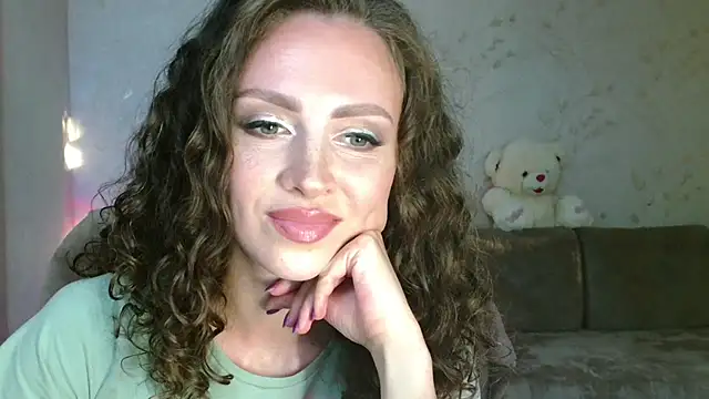 Amber Carrol online show from June 15, 2026, 3:34 pm
