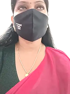 shivani27 online show from September 18, 2025, 7:55 am