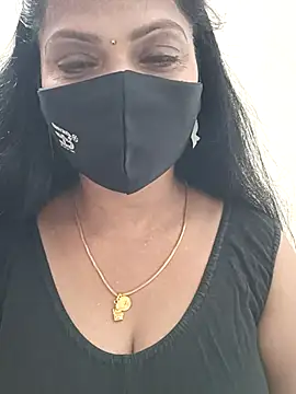 shivani27 online show from December 1, 2025, 5:36 pm