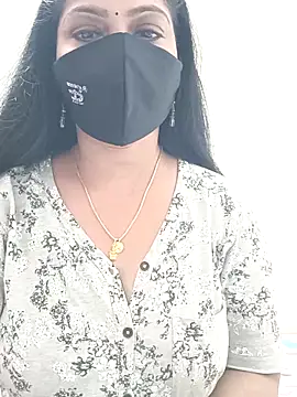 shivani27 online show from April 26, 2026, 8:00 am