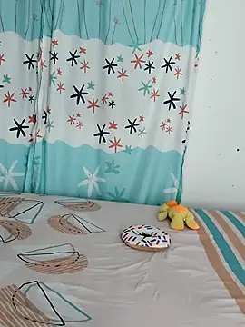 AntonelaMorriz online show from November 12, 2025, 8:07 am