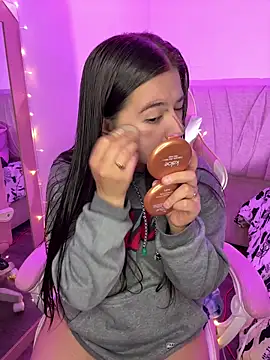 Stepha babe online show from December 21, 2025, 9:22 am