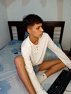 Allnei online show from November 18, 2025, 9:07 pm