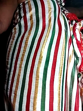 Nude-Priya2 online show from October 3, 2025, 10:28 am