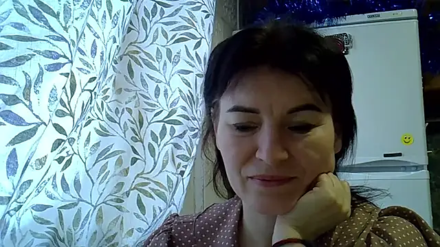 Krystal 82 online show from January 9, 2026, 8:10 am