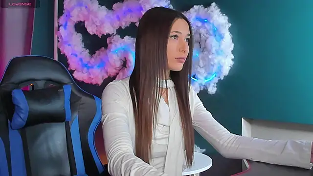 Lillie Miller online show from March 20, 2026, 4:02 am