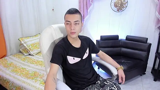 Dereck Boy8 online show from October 22, 2025, 9:35 pm