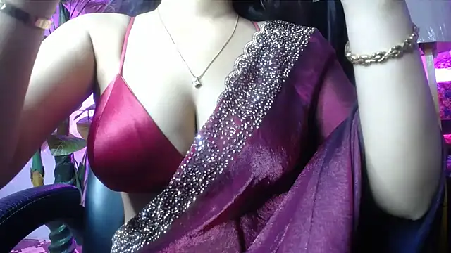 kiara 1122 online show from May 29, 2026, 9:21 pm