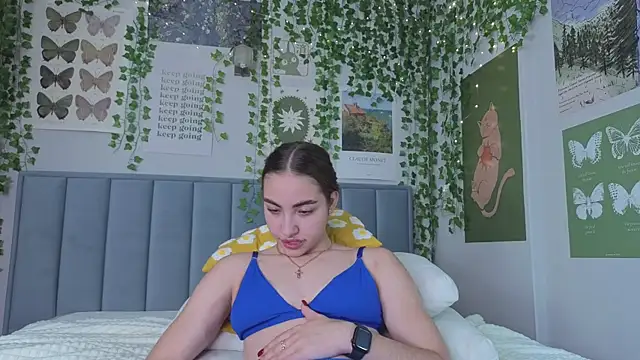 Ashley Pierce online show from September 14, 2025, 4:18 pm