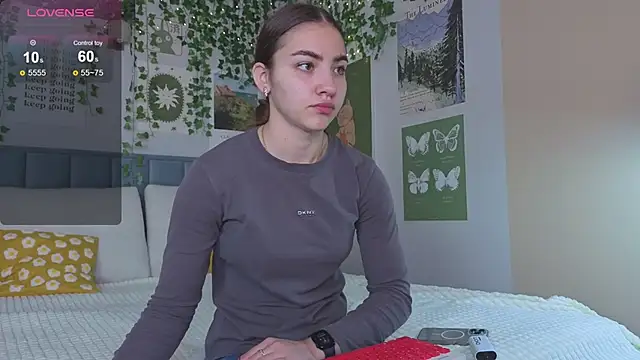 Ashley Pierce online show from September 25, 2025, 4:07 am