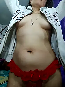 Chriss girl of imaginatio online show from November 30, 2025, 12:00 am