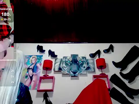 Snapshot of blondehot5v chatting on September 13, 2025, 11:54 am blondehot5v online show from September 13, 2025, 11:54 am