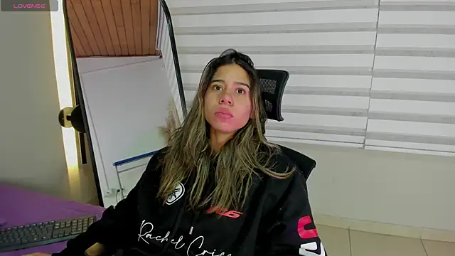 Rachell criss online show from December 22, 2025, 3:50 am