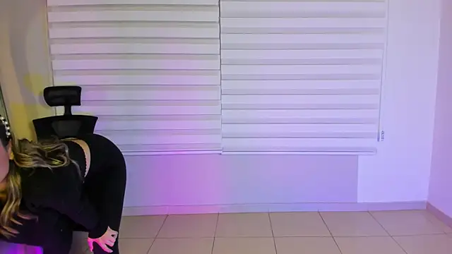 Rachell criss online show from September 30, 2025, 4:18 am