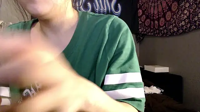 Snapshot of London_Ray chatting on May 28, 2026, 1:24 am London Ray online show from May 28, 2026, 1:24 am