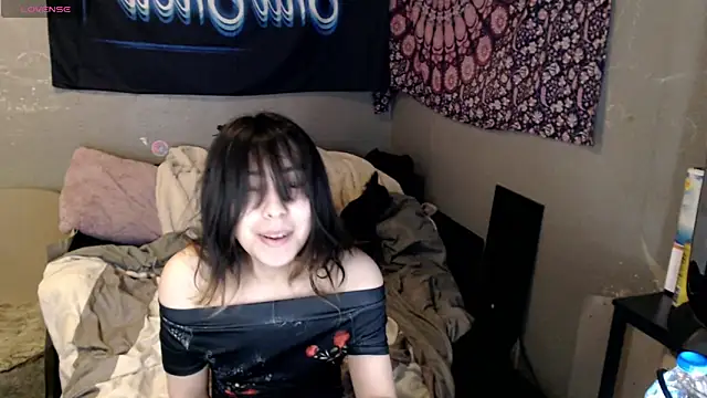 Snapshot of London_Ray chatting on October 25, 2025, 8:46 am London Ray online show from October 25, 2025, 8:46 am