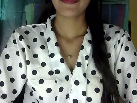 zara Khan0 online show from October 22, 2025, 3:50 am