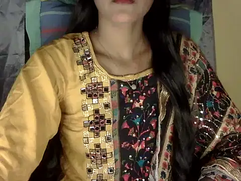zara Khan0 online show from October 24, 2025, 2:49 pm