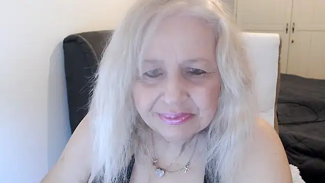 SusiLifeXXX online show from February 24, 2026, 9:15 pm