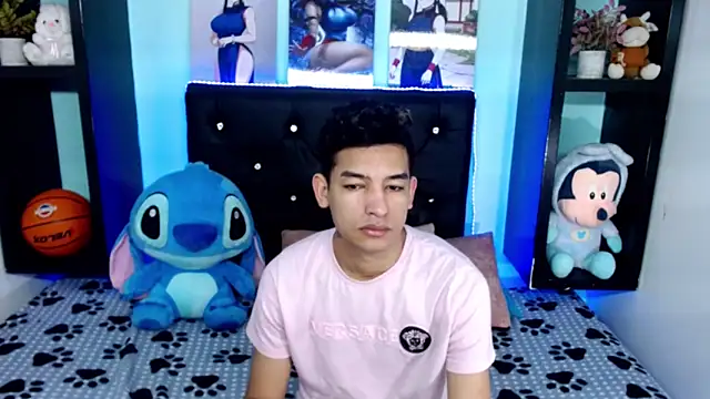 x oliver x online show from October 24, 2025, 4:55 am