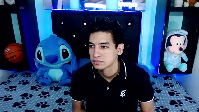 x oliver x online show from September 14, 2025, 4:46 am