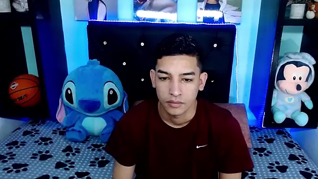 x oliver x online show from September 22, 2025, 4:40 am