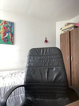 Seshat Hitt online show from October 3, 2025, 6:09 pm