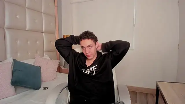 dark sun302 online show from October 2, 2025, 8:56 pm