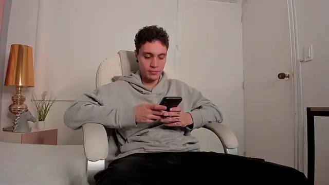 dark sun302 online show from September 24, 2025, 9:21 pm