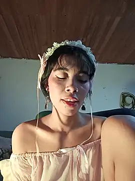 Snapshot of dolliette24 chatting on June 19, 2026, 1:06 pm dolliette24 online show from June 19, 2026, 1:06 pm